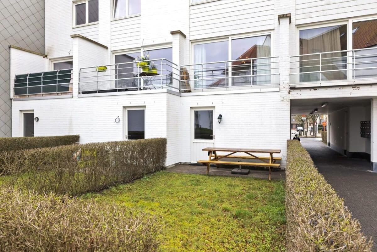 Beautiful Bel-Etage In Blankenberge Apartment Exterior foto